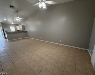 4535 26th Street Sw - Photo Thumbnail 6