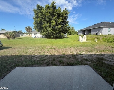 704 Gilbert Avenue S - Photo Thumbnail 14