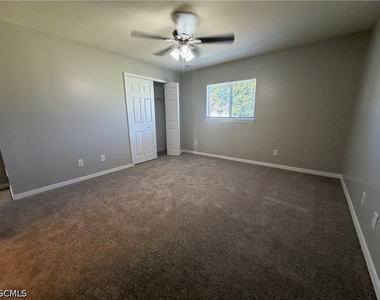 704 Gilbert Avenue S - Photo Thumbnail 12