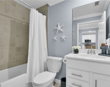 14271 Heritage Landing Boulevard - Photo Thumbnail 18