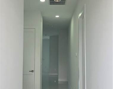 322/324 Poplar Street - Photo Thumbnail 2