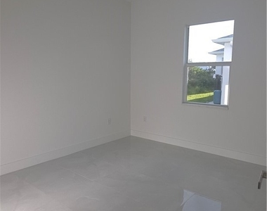 322/324 Poplar Street - Photo Thumbnail 10