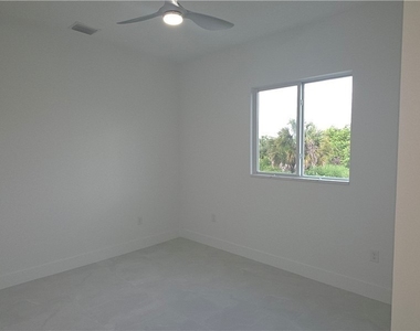 322/324 Poplar Street - Photo Thumbnail 24