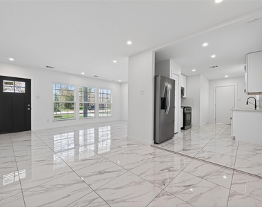 2202 Alabama Street - Photo Thumbnail 8
