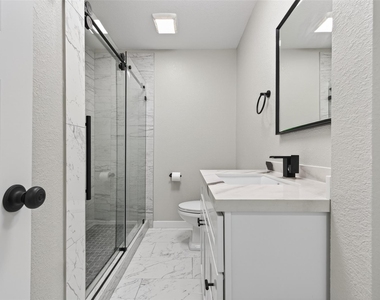 2202 Alabama Street - Photo Thumbnail 23