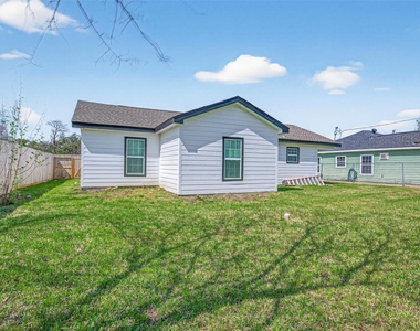 2202 Alabama Street - Photo Thumbnail 34