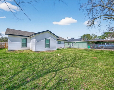 2202 Alabama Street - Photo Thumbnail 33