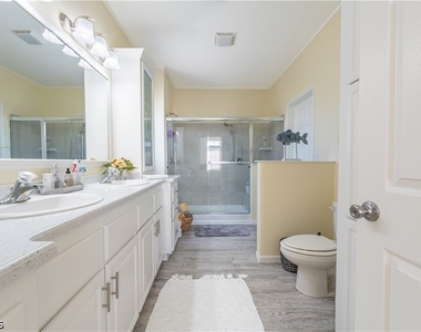 1084 E Anchor Lane - Photo Thumbnail 8