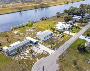 1084 E Anchor Lane - Photo Thumbnail 1