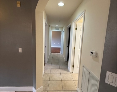 3957 Pomodoro Circle - Photo Thumbnail 11