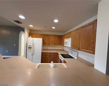 3957 Pomodoro Circle - Photo Thumbnail 12