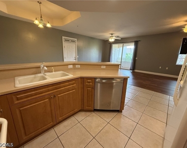 3957 Pomodoro Circle - Photo Thumbnail 13