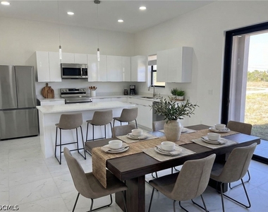 477 Rayford Street - Photo Thumbnail 6