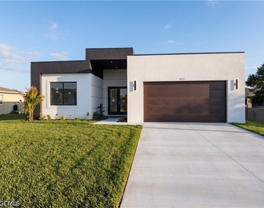 477 Rayford Street - Photo Thumbnail 1