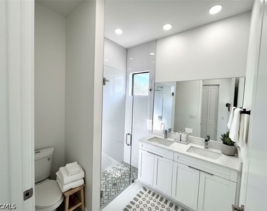 477 Rayford Street - Photo Thumbnail 17