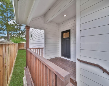 3322 Delhi Street - Photo Thumbnail 2