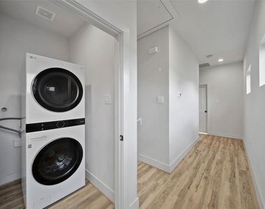 3322 Delhi Street - Photo Thumbnail 15