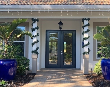 306 Emerald Bay Circle - Photo Thumbnail 19