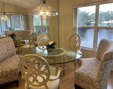 306 Emerald Bay Circle - Photo Thumbnail 2