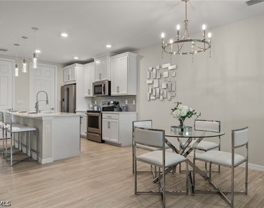 14680 Edgewater Circle - Photo Thumbnail 6