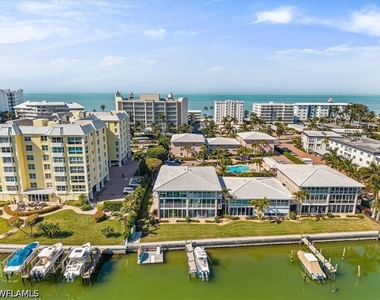 1910 Gulf Shore Boulevard N - Photo Thumbnail 20