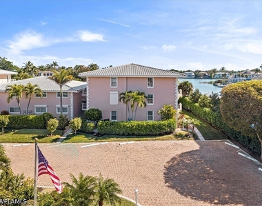 1910 Gulf Shore Boulevard N - Photo Thumbnail 19