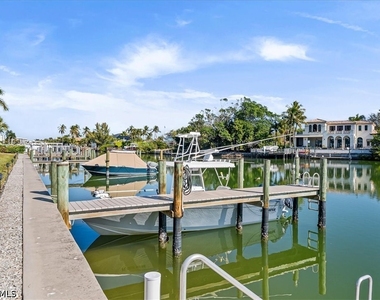 1910 Gulf Shore Boulevard N - Photo Thumbnail 27