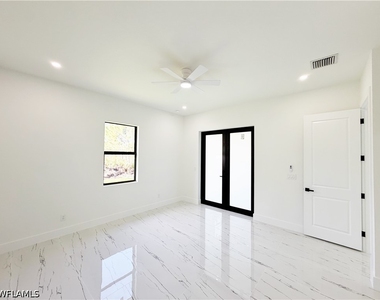 2607 49th Street W - Photo Thumbnail 15