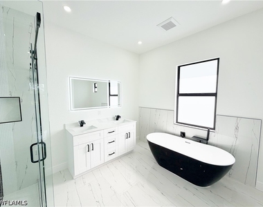 2607 49th Street W - Photo Thumbnail 34