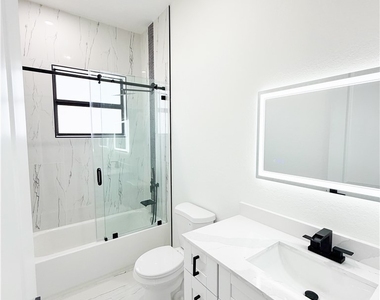 2607 49th Street W - Photo Thumbnail 32