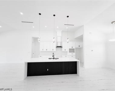 2607 49th Street W - Photo Thumbnail 3