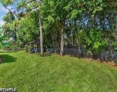 1902 Princess Court - Photo Thumbnail 25
