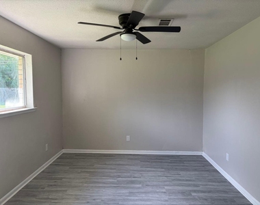 5890 Helbig Road - Photo Thumbnail 23