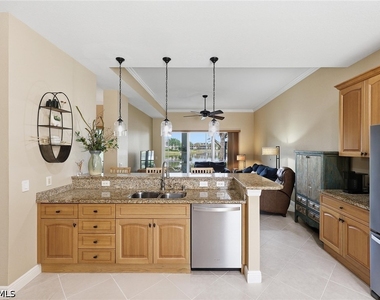 9243 Tesoro Lane - Photo Thumbnail 11