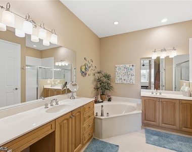 9243 Tesoro Lane - Photo Thumbnail 15