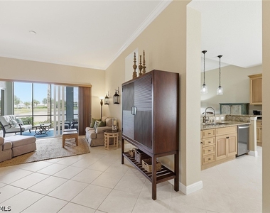 9243 Tesoro Lane - Photo Thumbnail 4