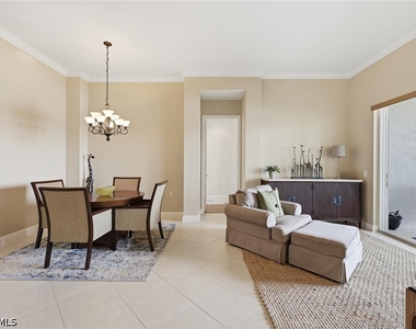 9243 Tesoro Lane - Photo Thumbnail 6