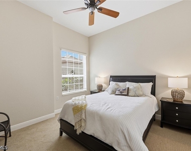 9243 Tesoro Lane - Photo Thumbnail 17
