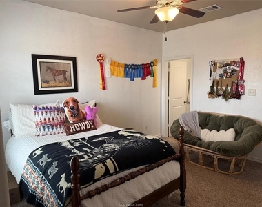 3420 Summerway Drive - Photo Thumbnail 5