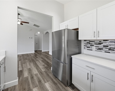 4621 25th Street Sw - Photo Thumbnail 7