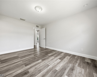 4621 25th Street Sw - Photo Thumbnail 23