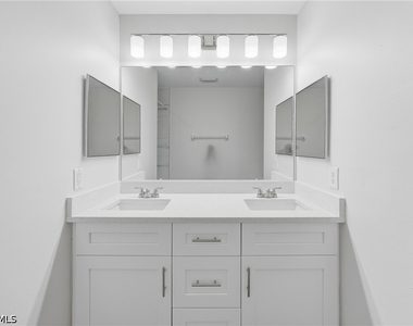 4621 25th Street Sw - Photo Thumbnail 14