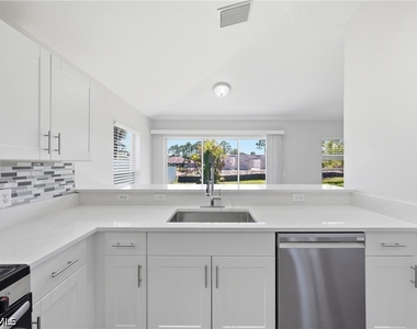 4621 25th Street Sw - Photo Thumbnail 8