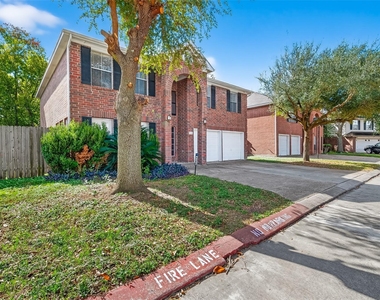 8366 Golf Green Circle - Photo Thumbnail 1