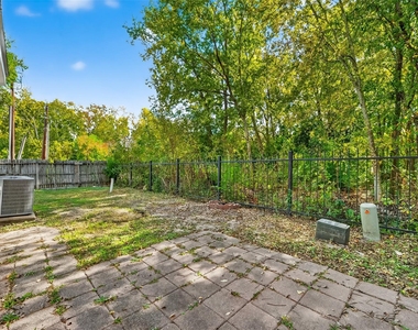 8366 Golf Green Circle - Photo Thumbnail 34