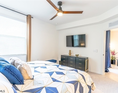 5749 Double Eagle Circle - Photo Thumbnail 12