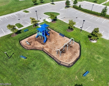 14930 Blue Bay Circle - Photo Thumbnail 46