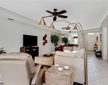 2264 Ashton Oaks Lane - Photo Thumbnail 13