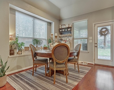 204 Forest Peak Way - Photo Thumbnail 14