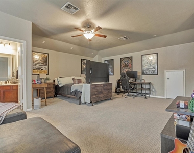 204 Forest Peak Way - Photo Thumbnail 27